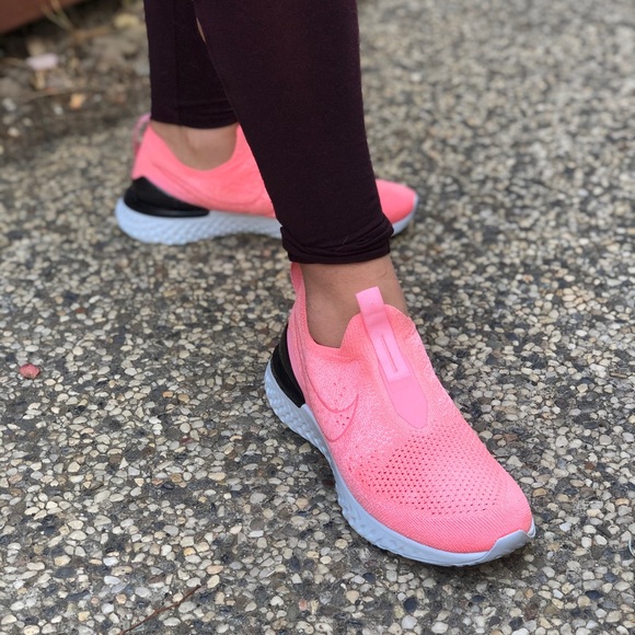 nike epic phantom react flyknit pink